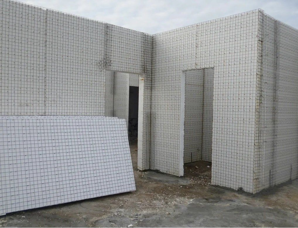 Основные нюансы отделки стен дома из газобетона кирпичом